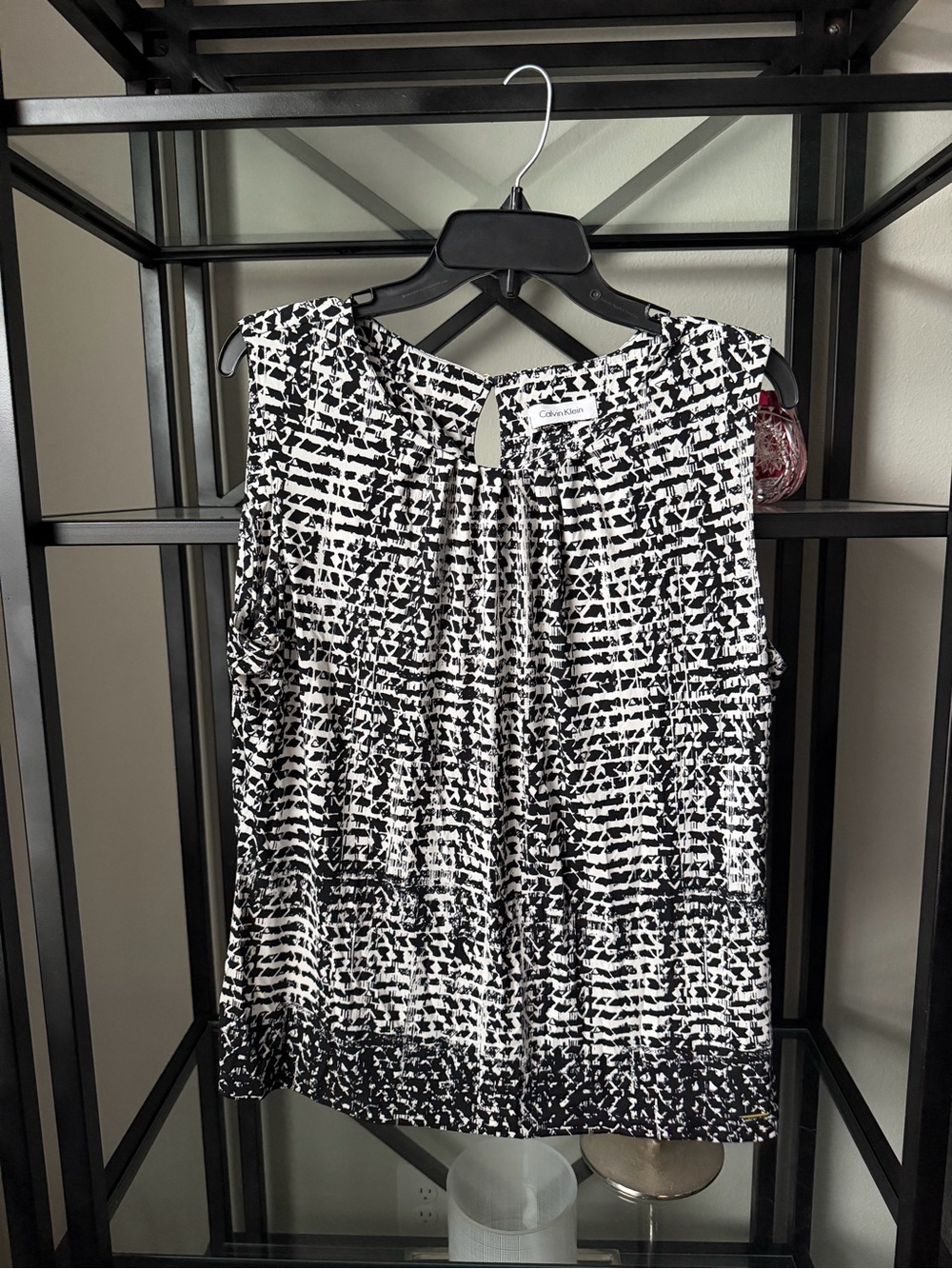 Calvin Klein Black and White Printed Sleeveless Camisole